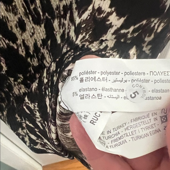 Zara long sleeve animal print dress with pleated stretch accordion fabric Large - Picture 10 of 10